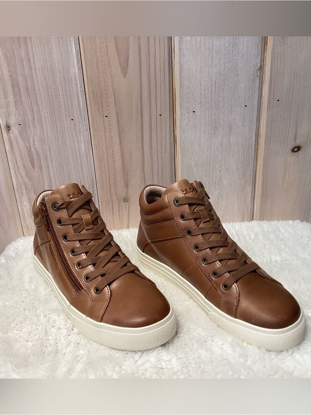 Taos Winner Leather High Top Sneaker Caramel - Picture 11 of 13